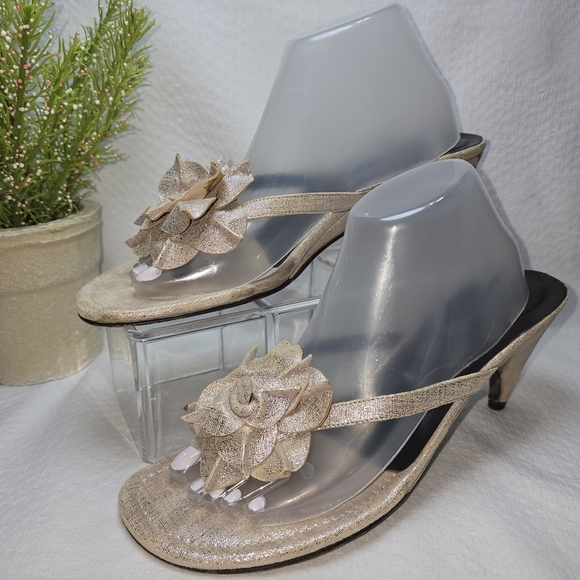DONALD J. PLINER WOMENS VERO CUOIO SHIMMER THONG SANDAL SLIDE HEEL FLOWER 10 - Picture 3 of 10